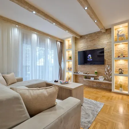 Apartman Papillon 1 *